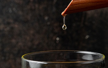 Lubricantes industriales sintéticos y minerales, ¿cuál es la diferencia?